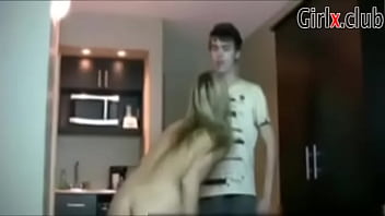 Se Folla A Su Ahijastro