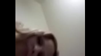 ⁣Ghetto Milf Masterbating