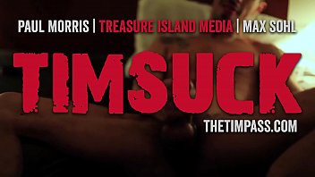 Hot Euro Studs Trade Blowjobs