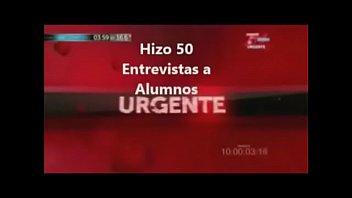 Hombre Apuesto Come Yogurth