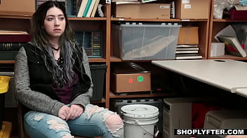 Smart Cutie Offering Her Thick Ass For A B. Bang