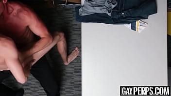 Male Suspect Barebacked Until A Blasting Ending By Officer