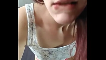 Novinha Bucetuda E Seu Consolo