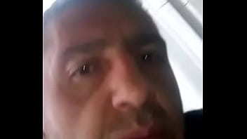 22D922DC-0811-49C7-B9D0-E75F92D50375