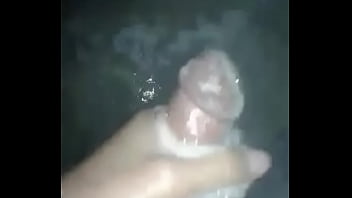 Masturbandose En El Baño - masturbacion, jabon, regadera - Video 4010375