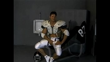 Head For The Showers Subido Por Alberto Paz Solorio