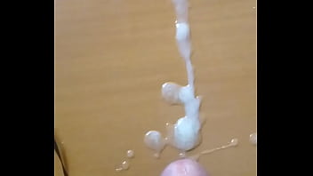 Me Saco La Leche Viendo El Culito De Tania Rincon