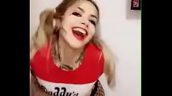 Harley Quinn - Show Your Boobs