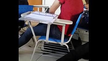 Pilantrinha Mal Intencionado Anotou Toda A Materia Em Inncrivel Velocidade (que Safado!)