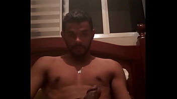 Moreno Dotado Aprontando Na Webcam