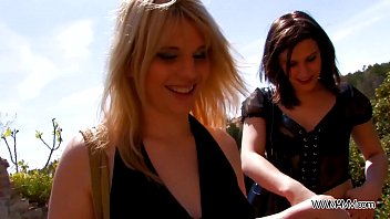 Muscled Guy Put His Dong Deep In The Slut' Anus