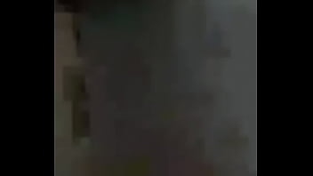 Lindo Pies Sumergido En Agua (termina En Bucake)