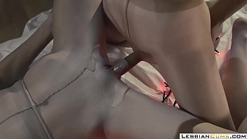 Lesbiancums.com ⇨ Hot Lesbian Strapon Fetish