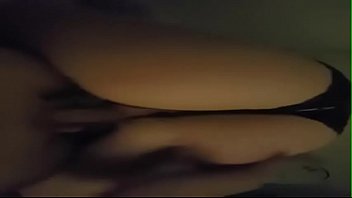 Sexy Teen Asiatique Sucer Et Baiser Par Derrière