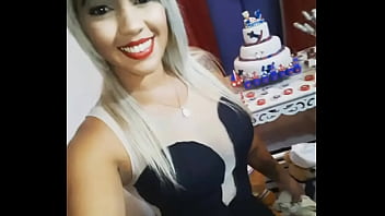 Loira De Salvador Ba