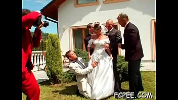 Cutie Pie Gives Head And Swallows Piss Instead Of Jizz