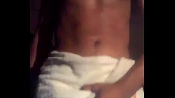 Negro Sensualizando E Batendo Punheta