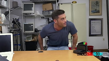 Muscular Dude Lets Director Fuck His Asshole Til Cumming