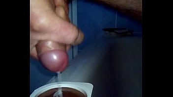 Branlette Crémeuse - cumshot, cum, blowjob, food, gay - Video 3978215