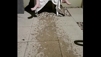 Pissing-outdoors, Huge-piss - Unknown - 2025 - Steamy - Performance - Video 3982775