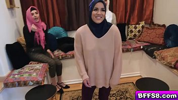 Male Stripper Fucking The Ladies On Top Of His Cock