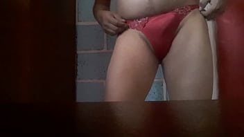 Modelando Las Pantis De Mi Esposa