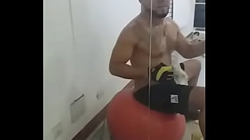 Joven Gym Gilmnacio Chico Caliente Hot Buena Polla Blanquito Cuerpo Body Fit