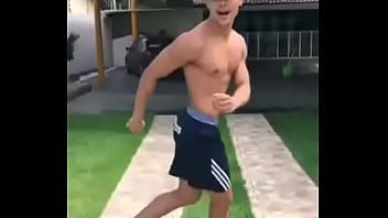 Garoto Dançando Funk