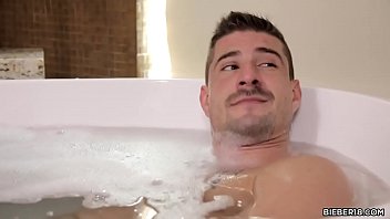 Sean Pounds Gunner Hard