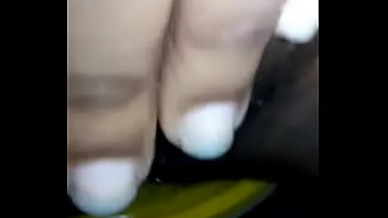 Masturbating My Virgin Pusy