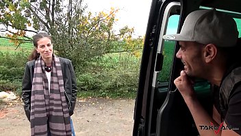Pick-up Babe Likes Getting Shaft In A Take Van