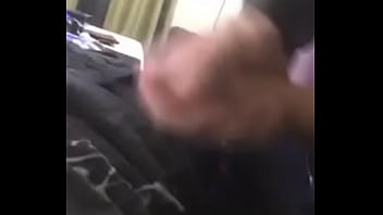 Macho Gostoso Punhetando E Gozando