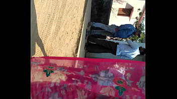 Hot Aunty Navel Show In Saree