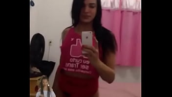 Pistoludas.com ⋆ Boneca No Espelho Novamente