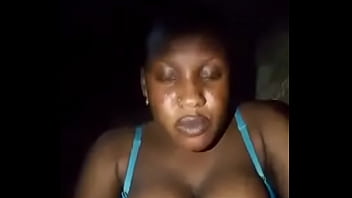 Ma Pute Chérie Me Montre Sa Chair