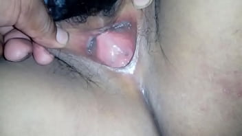 Abriéndole Los Labios De La Concha