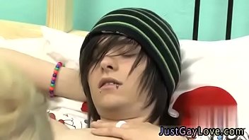 Hot Gay Men Sex Movietures Kissing Miles And Dustin Fuck Each Other'