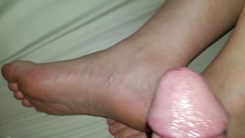 Cum on s. wife' feet