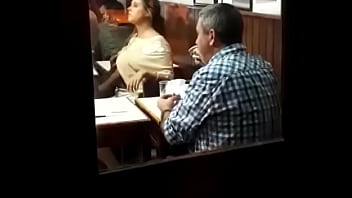 Exhibicionismo En Bar Arocena Montevideo