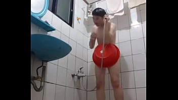 Asian, Gay, Bathing, Taiwan - Gay - 2025 - Amazing - Show - Video 3928987