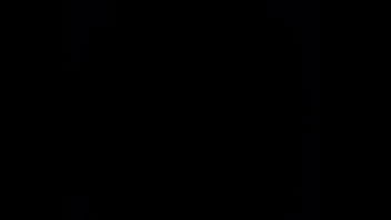 Egmc85comiendounricoculito