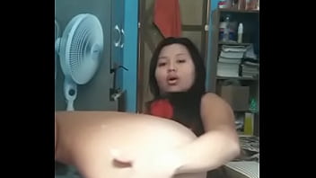 Mostrando Meu Bumbum Enorme Avantajado.