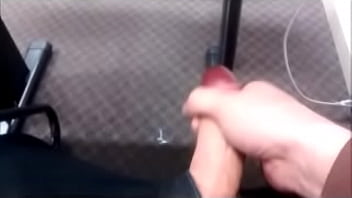 Punheta Na Faculdade - public, gay, faculdade, punheta - Video 3776609