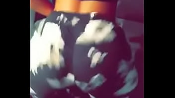 African Bitch On Snap Twerks Her Amazing Ass