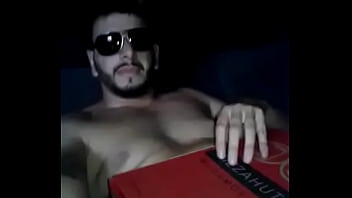 Quem Quer Pizza? - gay, hetero, delicia, pizza, rola, surpresa, calabresa - Video 3914434