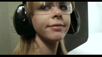 Hairless Cameltoe Of A Sexy Playgirl Endures Ramming