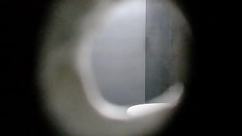 Siririca No Banho Apos Foda