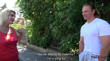 Horny Blondie Acts A Pro Hoe With Jizz Glazzed Tits In The Van