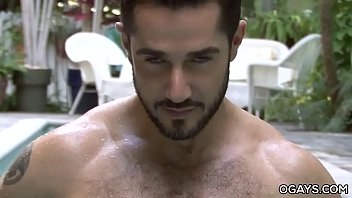 Muscular Stud Jerk Off