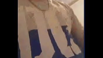 Thi Hoang Boelle Se Masturbe En Caractère Pornographique Sur Le Net